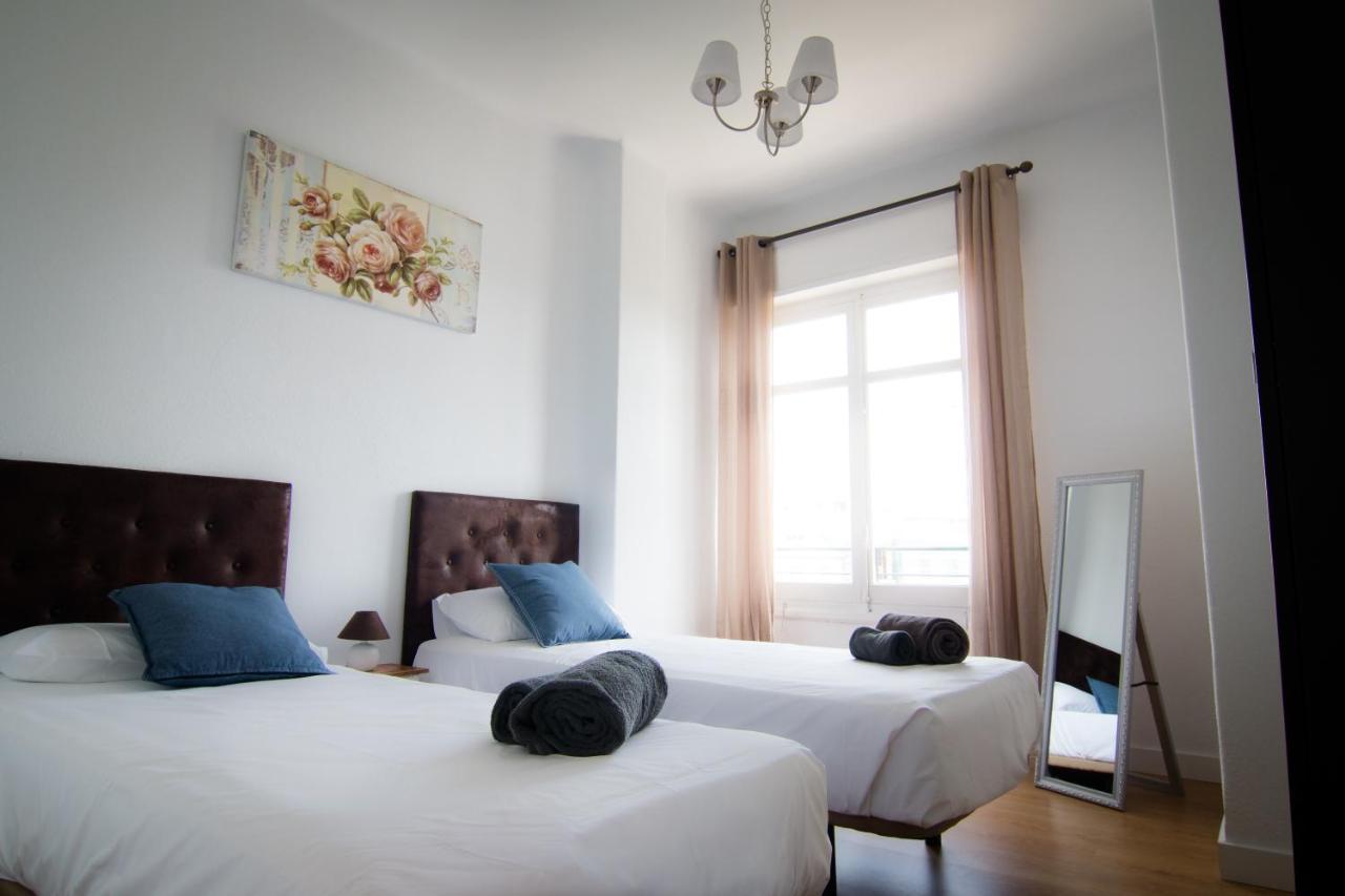 Holidays2Malaga Terraza & Junto Puerto Deportivo ภายนอก รูปภาพ